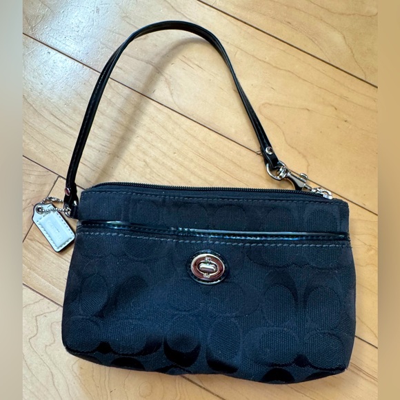 Vintage Coach Park Signature Medium Wristlet - Picture 1 of 13